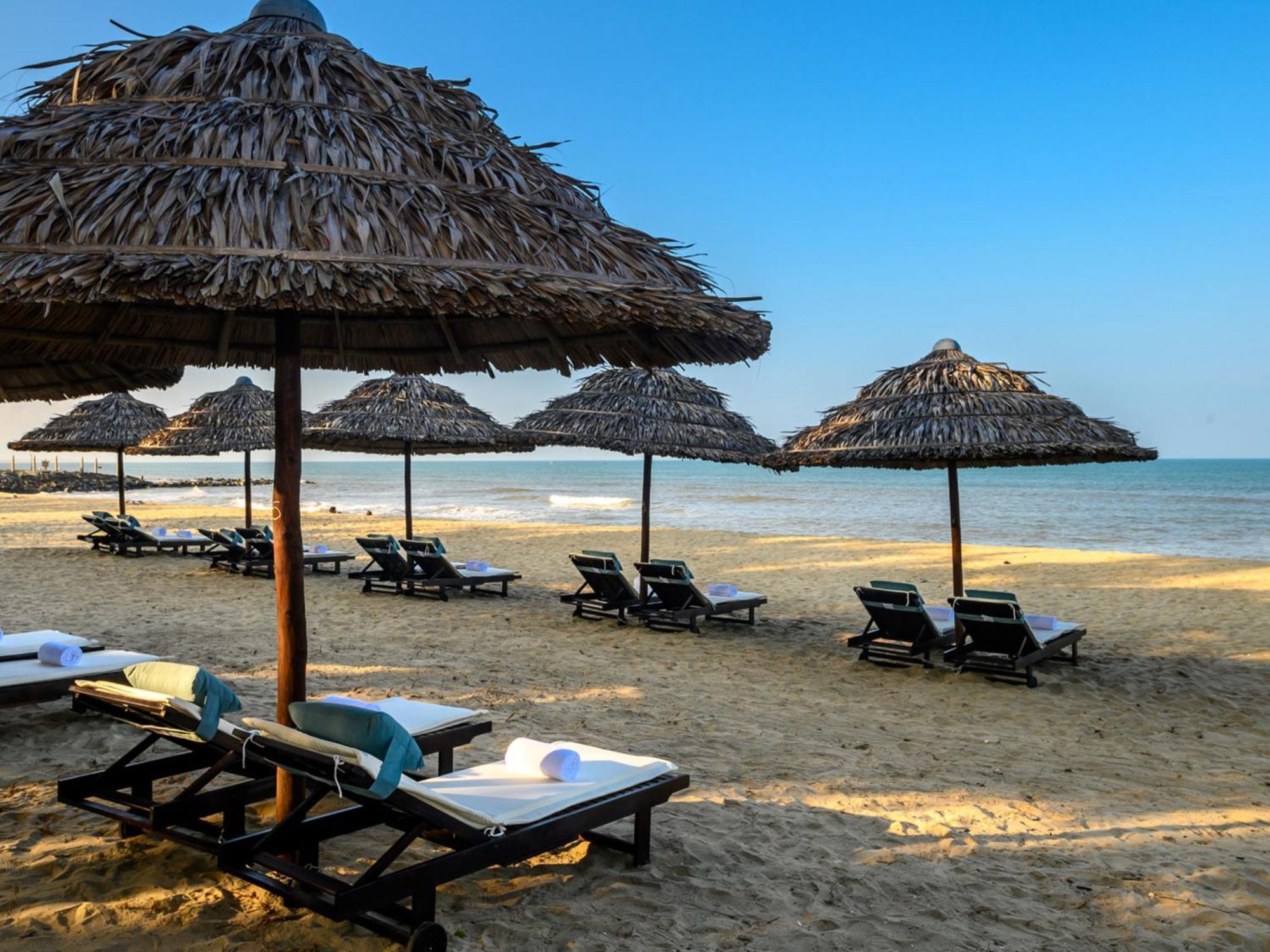 Hoi An Ocean Front Hotel Екстер'єр фото
