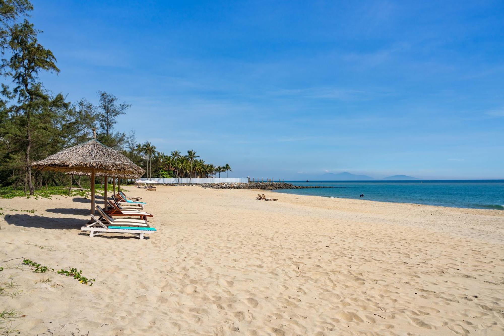 Hoi An Ocean Front Hotel Екстер'єр фото